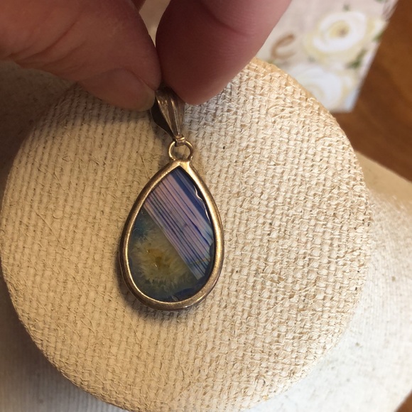Pretty Colorful Pendant - Picture 5 of 9